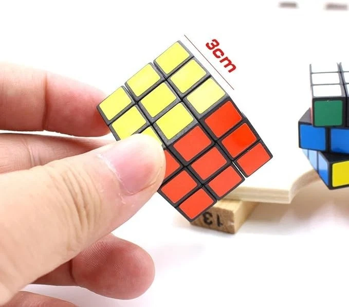 12 Portachiavi Mini Cubo di Rubix 3x3 cm Rompicapo Costruttivo (12pezzi) - Immagine 3 di 4