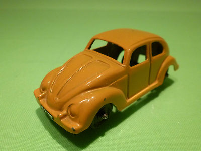 TOOTSIETOY? METAL VW VOLKSWAGEN KAFER - OCRE YELLOW - 1:50? - GOOD  - 504