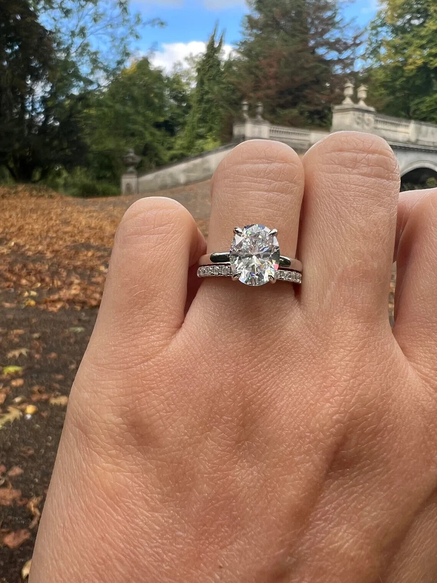 Oval bridal shop set rings
