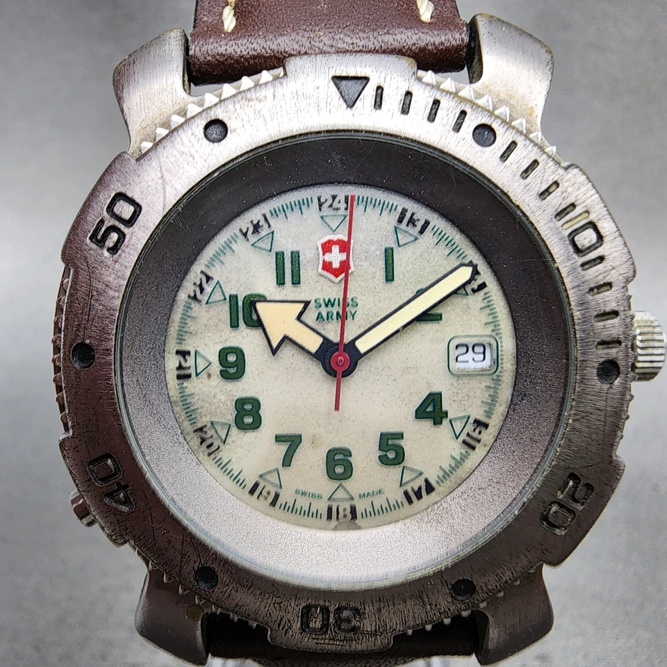 Victorinox Swiss Army Sportline Watch Men 40mm Gray Dial Silver Tone PARTS - Image 3 of 4