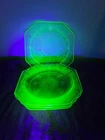Anchor Hocking PRINCESS Green Uranium Vaseline Glass 4 Dinner Plates 9.25"