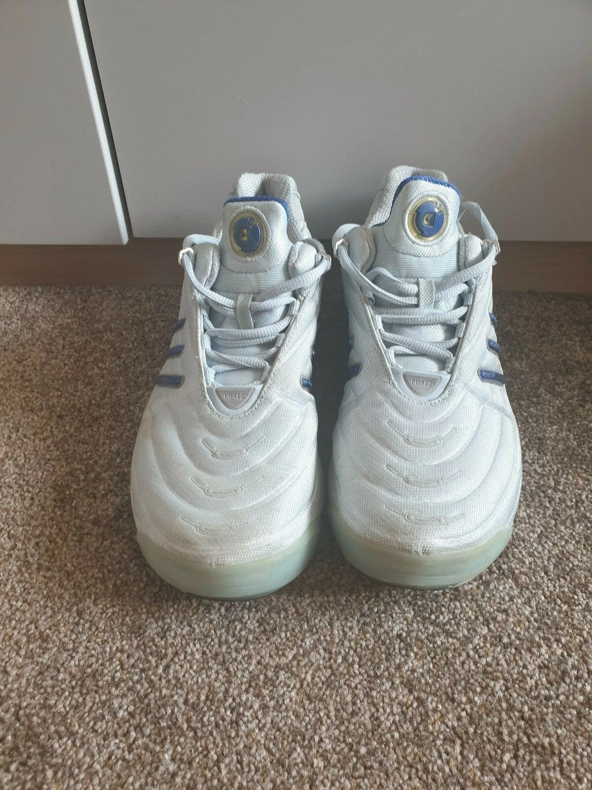 Adidas MMII (2002) Scarpe da ginnastica in argento marina (UK 7)