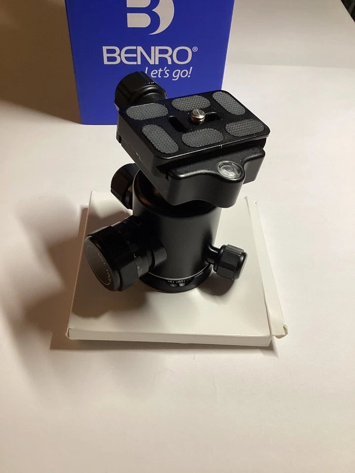 Benro B1 Ball & Socket Magnesium Head With Arca Style Quick Release Plate (UK) - Image 4 of 4