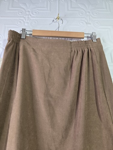 NWT Christopher & Banks Stretch Brown Long Straight Wrap Skirt 4 Buttons Sz 12 - Picture 6 of 16