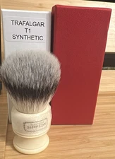 Simpson Trafalgar T1 Shaving Brush – High-Density Synthetic Fibres, Ivory Handle