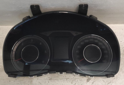 HYUNDAI i40 2013 KOMBIINSTRUMENT TACHO CLUSTER 94001-3Z015 11002-751100H