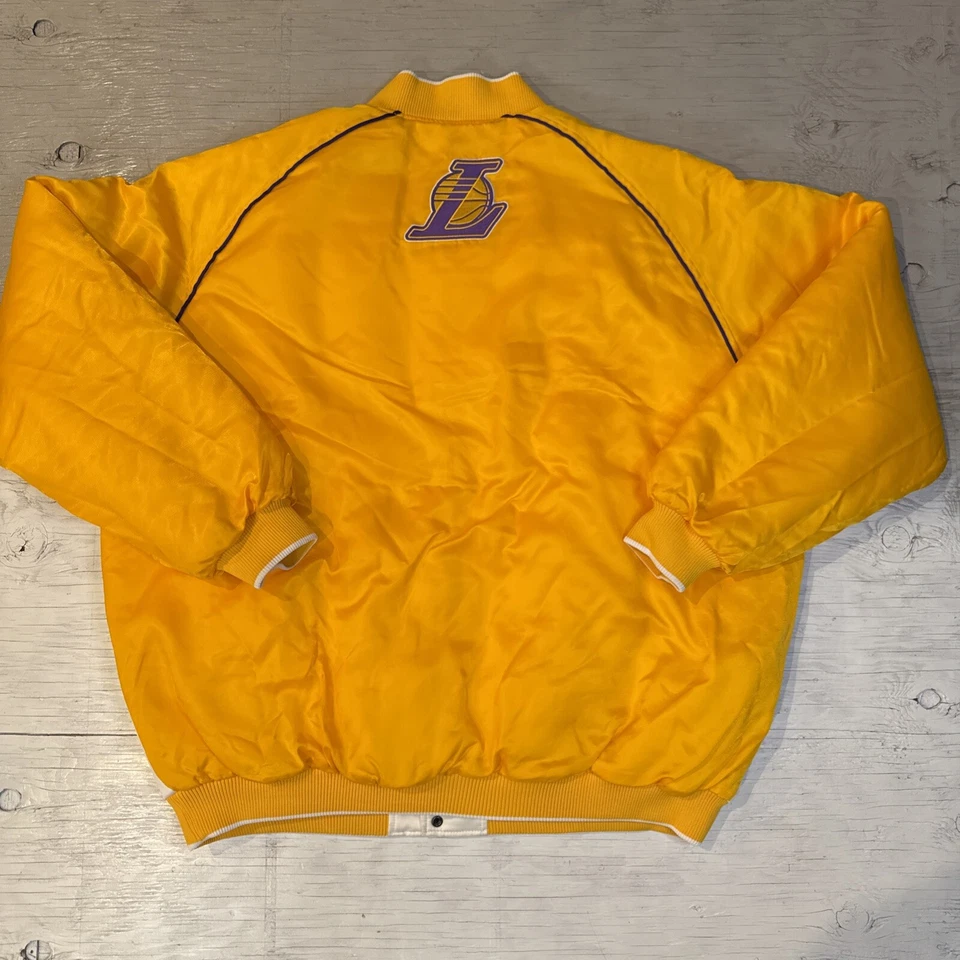 Chaqueta de bombardero de baloncesto satinado vintage NBA Nike LA Los Angeles Lakers talla 3XL Foto 2 de 4