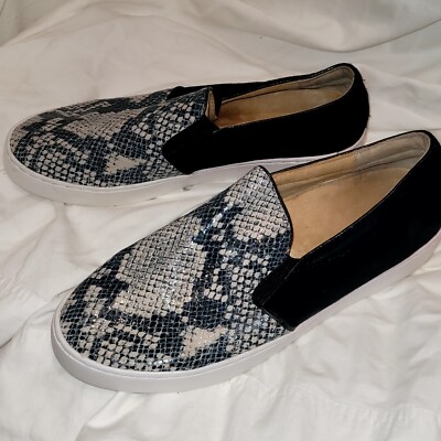 Vionic Sneaker Shoe Sz 7B Gray/Black Snake & Demetra Suede Slip On Casual