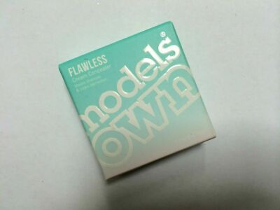 Models Own Flawless Concealer - 04 - Honey
