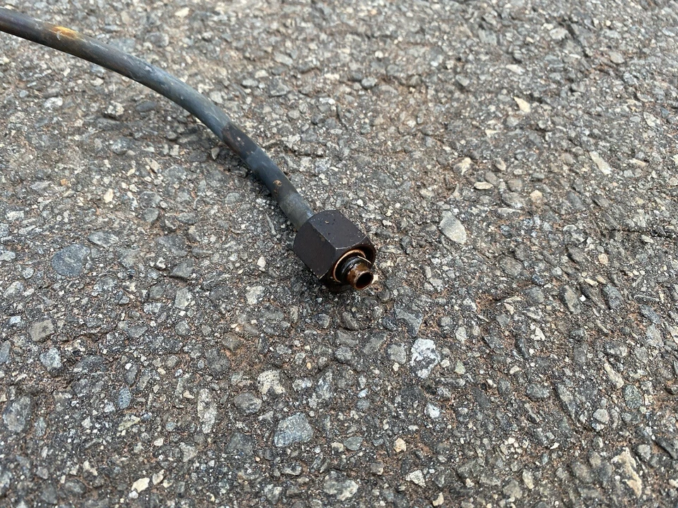 1981-1983 Datsun 280ZX L28 OEM AIRE ACONDICIONADO MANGUERA TUBO SECADOR A EVAPORADOR Foto 3 de 3