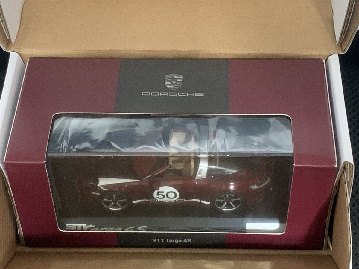porsche 911 992 targa 4s heritage design edition minichamps 1:43 - Les