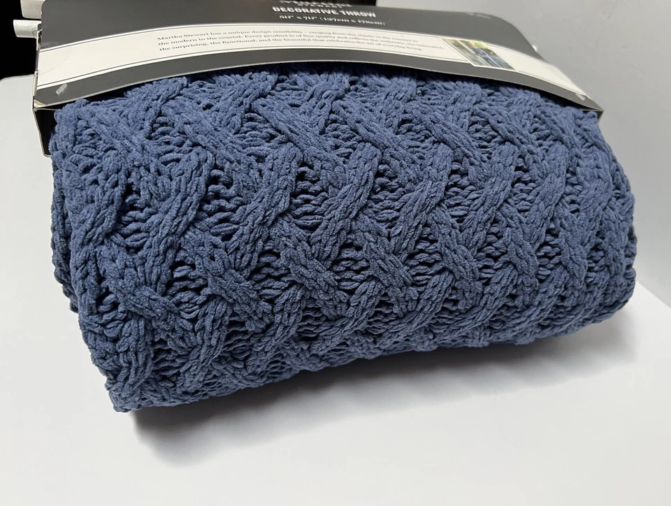 "Colección Martha Stewart GRUESO Cable Tejido Decorativo Tiro Azul 50"" x 70""" Foto 2 de 4