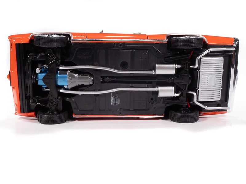 AUTOWORLD AMM1351 1:18 1969 PONTIAC GTO 