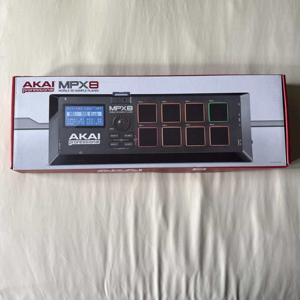 AKAI MPX 8 SAMPLE PLAYER & MIDI CONTROLLER STANDALONE SAMPLE 8 PADS USB MIDI