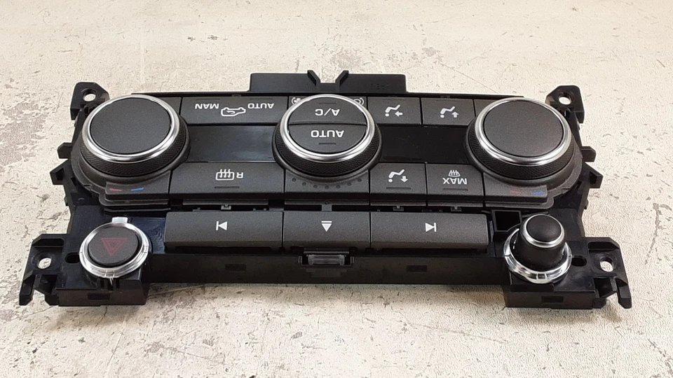 2012 2013 Land Rover Range Rover Evoque Auto Temperature Control Panel OEM - Image 2 of 4