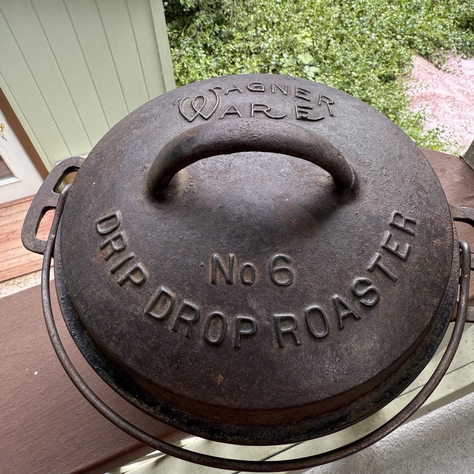 Vintage Wagner Ware #6 Cast Iron Drip Drop Roaster with Lid