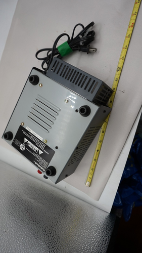 Radio Shack 22-506 12v Regulated Power Supply 10 Amp 13.8v Car Plug Adapter T63 - Picture 4 of 5