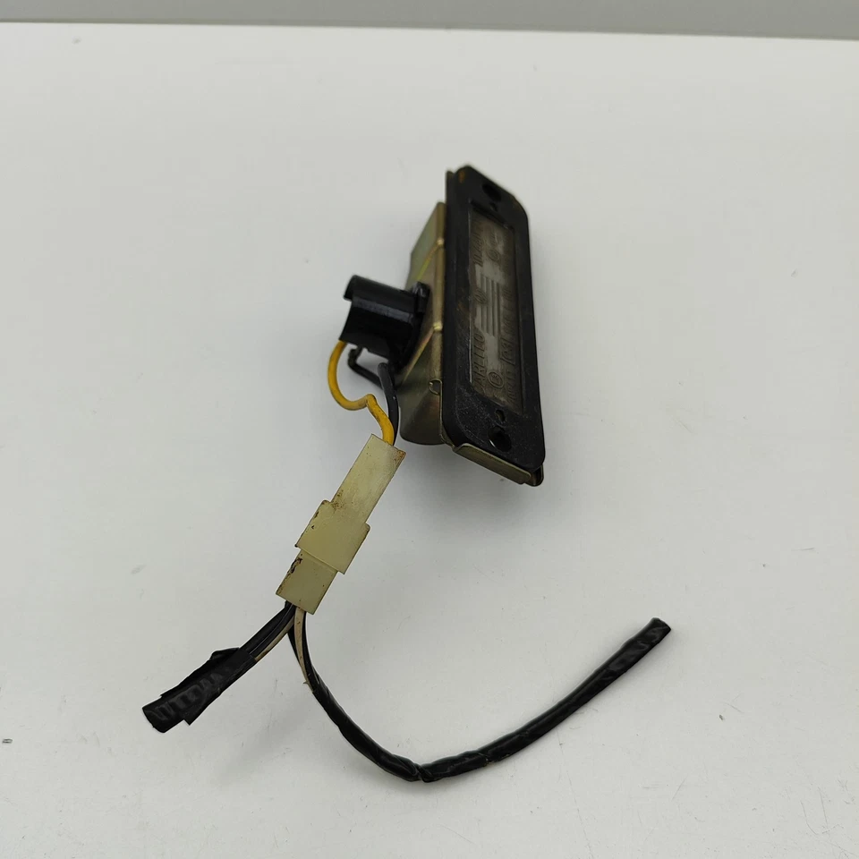 MASERATI 425 Kennzeichenbeleuchtung 30311111 2,8 Benzin 165 kW 1987 32740583 Foto 4 de 4