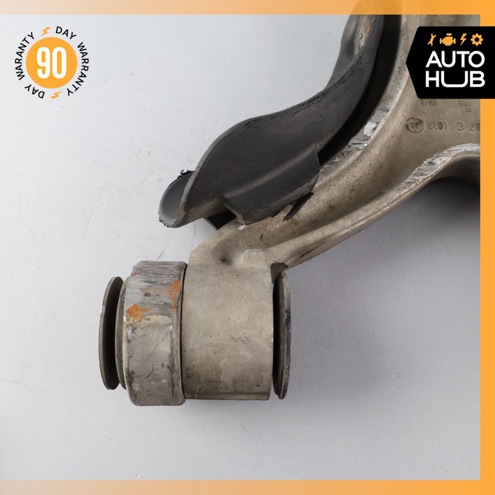 03-10 Maserati Quattroporte M139 Front Left Lower Control Arm 3206581 OEM 75k