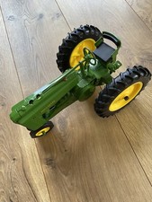 Vintage JOHN DEERE Die Cast Metal TRACTOR Green Play Toy Farming ERTL