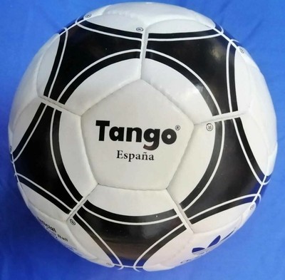 ADIDAS TANGO ESPANA | OFFICIAL MATCH BALL SPAIN | WORLD CUP 82 . size.5 |  eBay
