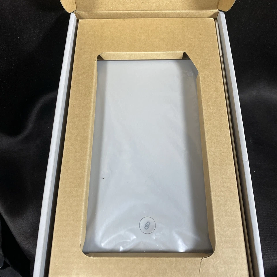 Verizon Internet Gateway WNC-CR200A 2023 WiFi6 NKR-LV65C-T3 Router New - Image 2 of 4