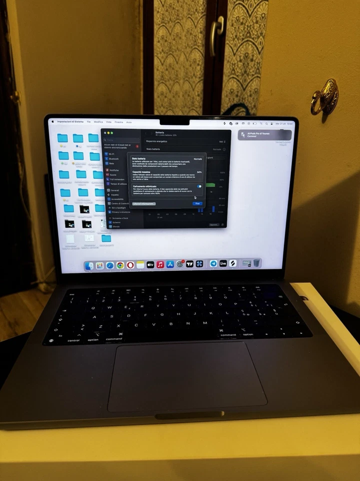Apple MacBook Pro 14" M3 · 16GB · 1TB, foto 2 di 5