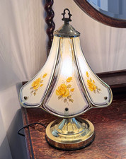 Tischlampe Glasschirm Blumenmotiv gelbe Rosen Metallfu&szlig; kabelgebunden Vintage