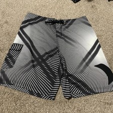 Hurley Men's Board Shorts Black White Stripe Geometric Print Size 38