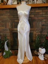 Vintage 1930s Movie Star Glam bias satin charmuse nightgown or slip dress. B 36"