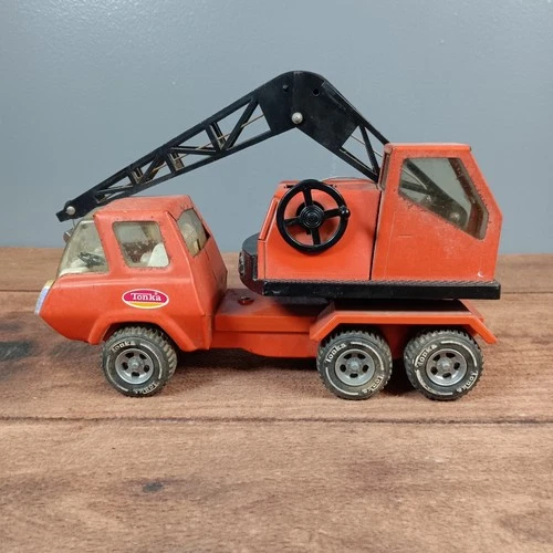 Tonka Mighty Crane Truck Kids Large Orange Good Vintage Pressed Steel 1970s Toy