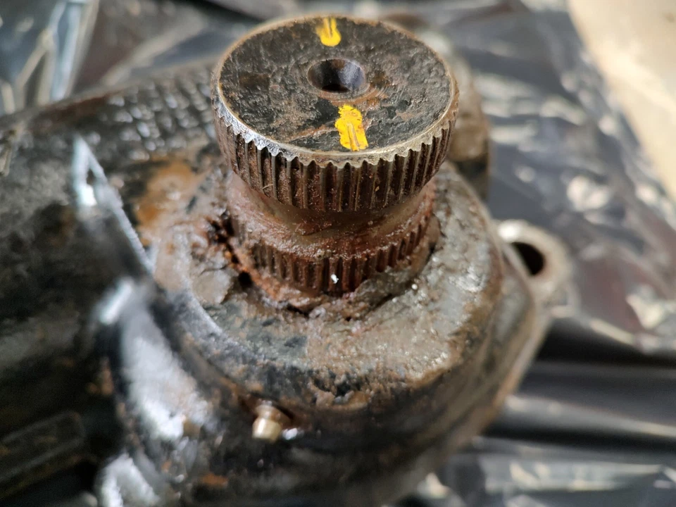 THP605299 THP602295 TRW Steering Gear Box Semi Truck volvo frieghtliner mack - Image 4 of 4