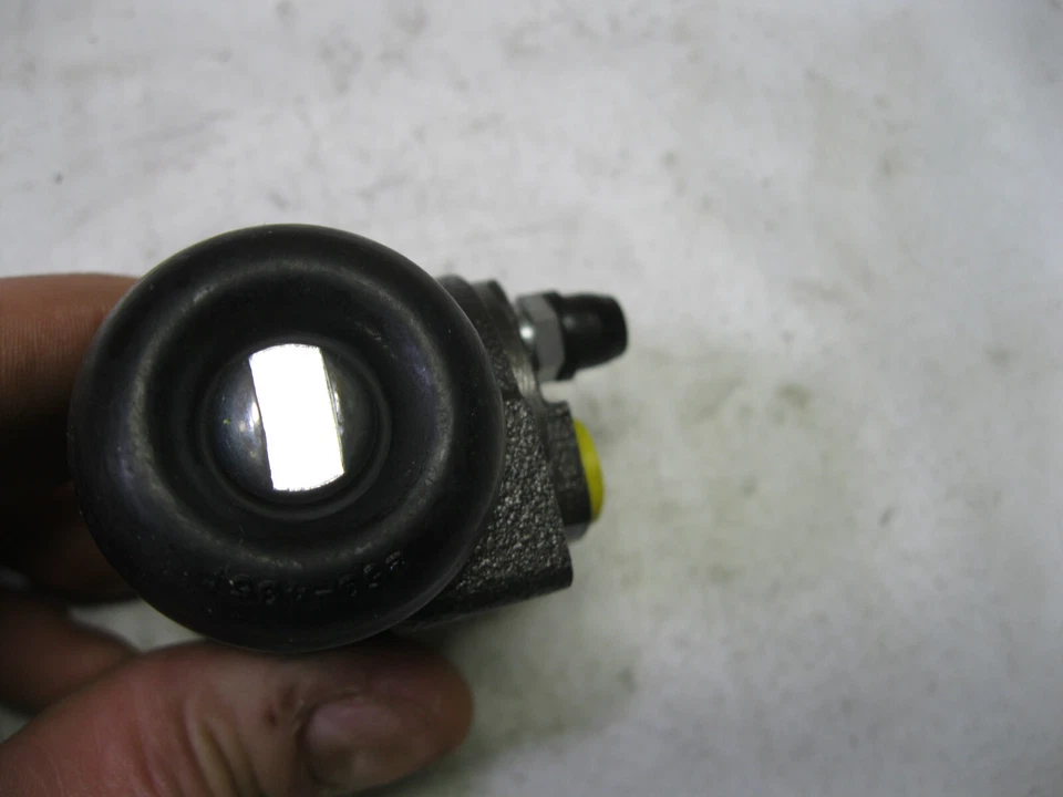 Drum Brake Wheel Cylinder Motorcraft BRWC-30-A 1F1Z-2261-CA Foto 4 de 4