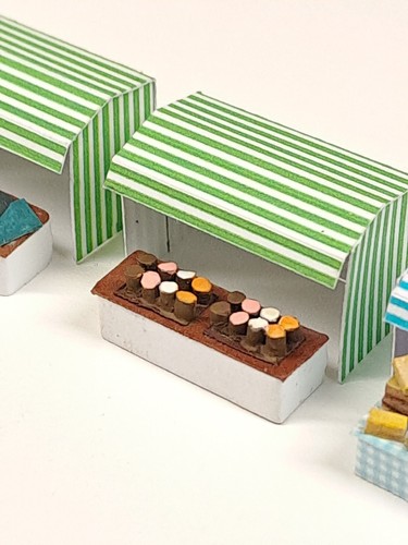 N gauge market stalls x4 Discount denim, Choc cupcake bread & cheese job lot new - Picture 11 of 18