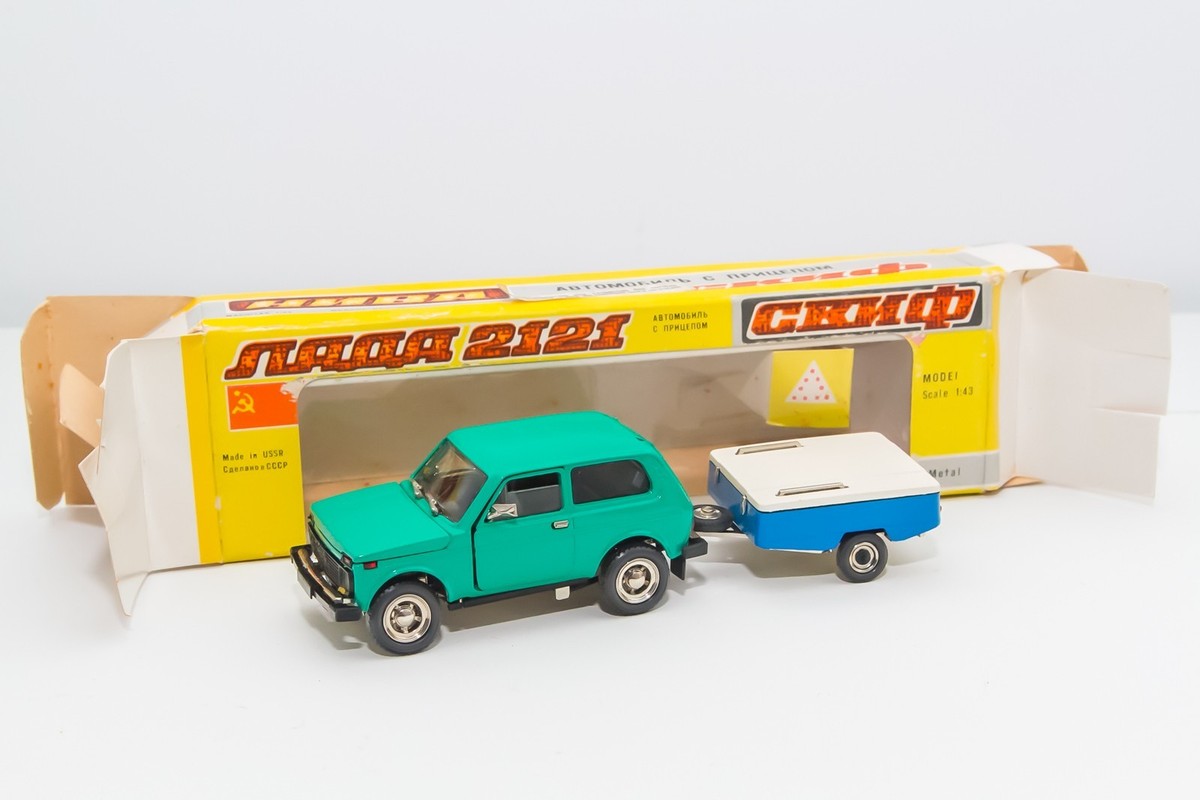 Novoexport Moskvitch 433 No Dinky Toys No Solido No Tekno No Mebetoys No Corgi