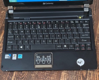 Gateway Netbook   KAV60 2x Intel 1.6GHz 1GB RAM  138 Gb SSD, Vintage