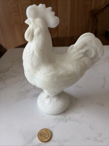 Vintage Milk Glass Rooster Candy Dish Pre-owned