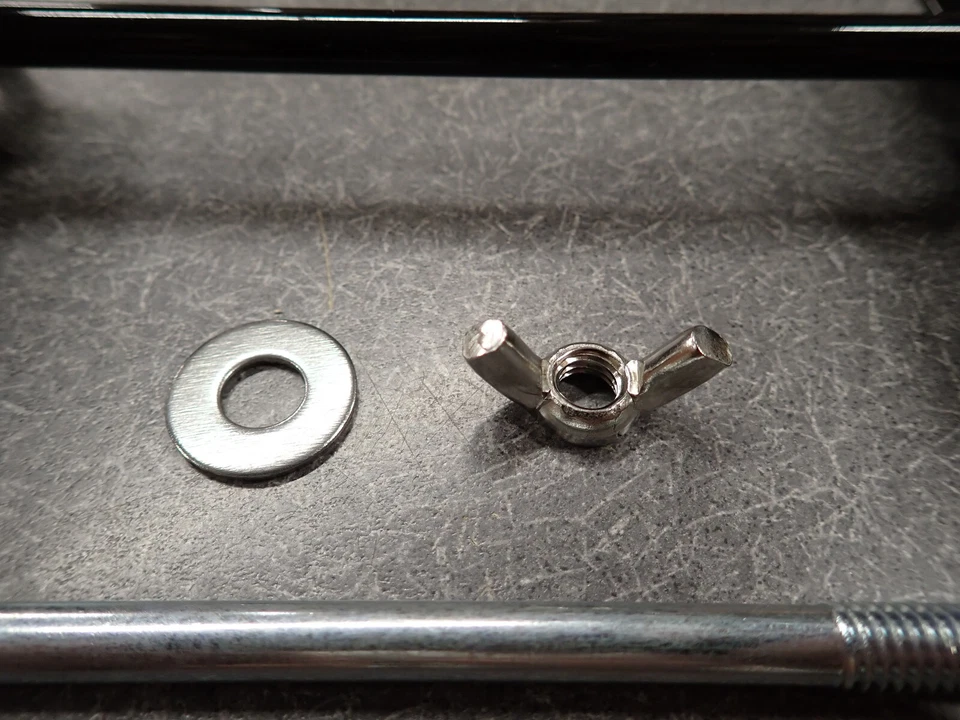 63 64 65 Buick Riviera bateria segura e parafuso 1963 1964 1965 braçadeira de bateria riv - Imagem 4 de 4