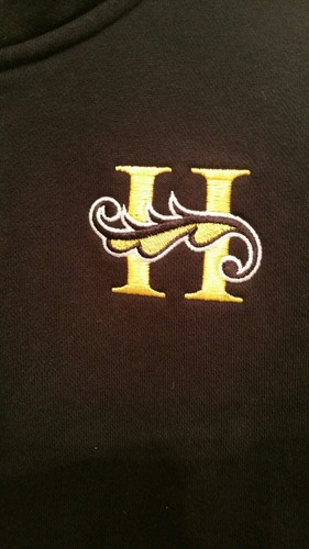 Nike Half-Zip Black Hoodie With Embroidered Yellow 'H' Size Medium - Bild 5 von 5