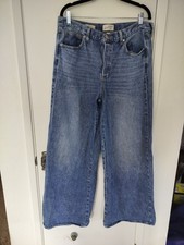 Universal Thread Mid-Rise Super Wide Leg Size 12 Medium Wash Whiskering