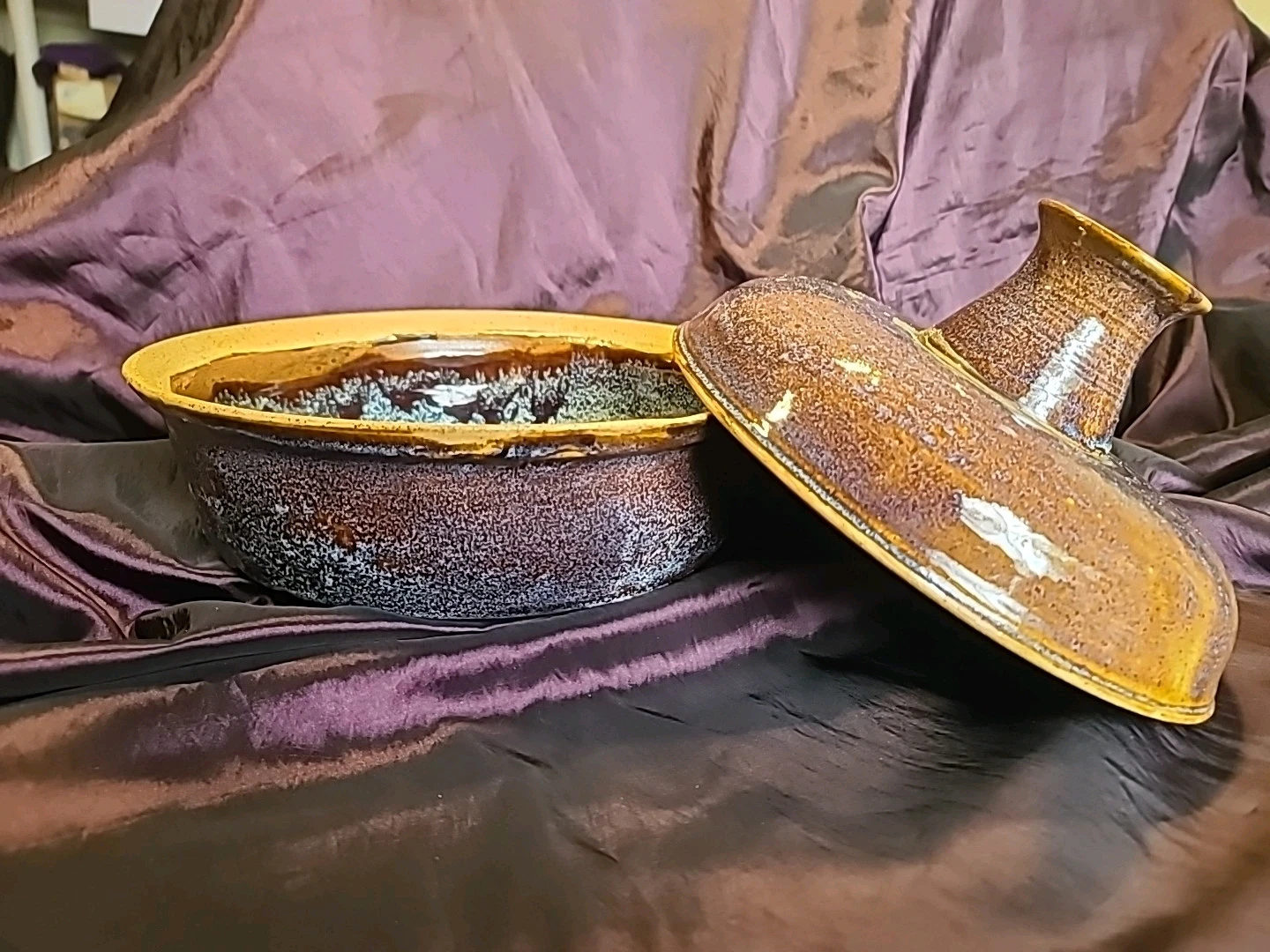Studio Pottery Large Domed Casserole Dish Drip Glaze Never Used Artist Signed