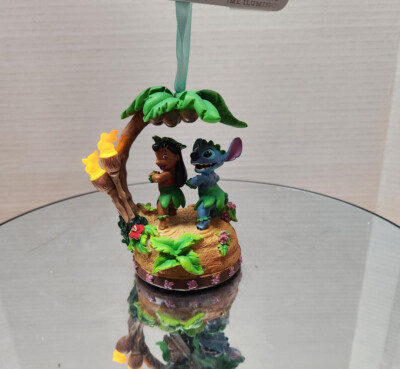 2021 Disney Lilo & Stitch Living Magic Light-Up Singing Hula Ornament New in Box