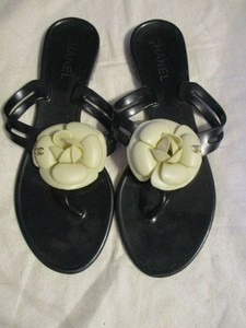 chanel flower sandals