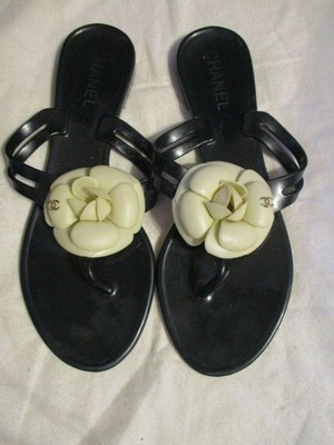 chanel jelly flip flops