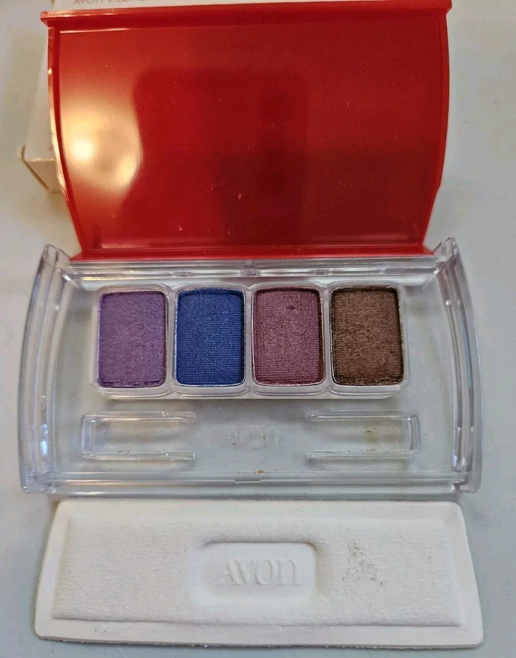 Armario de sombra de ojos vintage 1985 Avon Frost Fever en polvo Foto 3 de 3