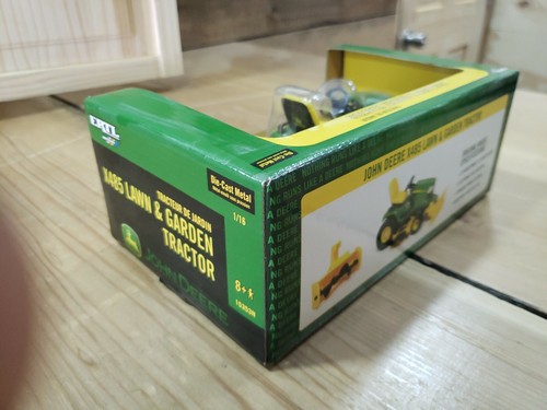 Ertl 1/16 John Deere X485 Lawn & Garden Tractor , Stk# 15353N - Picture 3 of 4