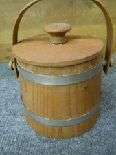 6" SMALL  WOOD FIRKIN/  BUCKET W/LID SWING HANDLE 