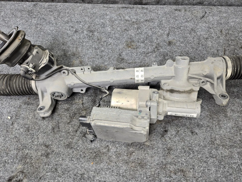 Motor de piñón y cremallera de engranajes de dirección asistida Mercedes X156 Gla250 Gla200 OEM Foto 4 de 4