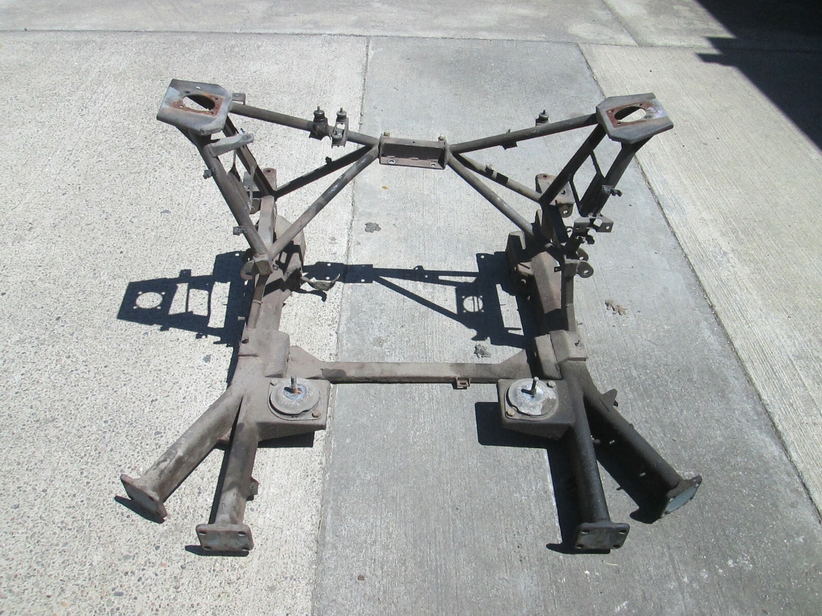 Ferrari Mondial T - Rear Engine Cradle / Rear Support -    #139265