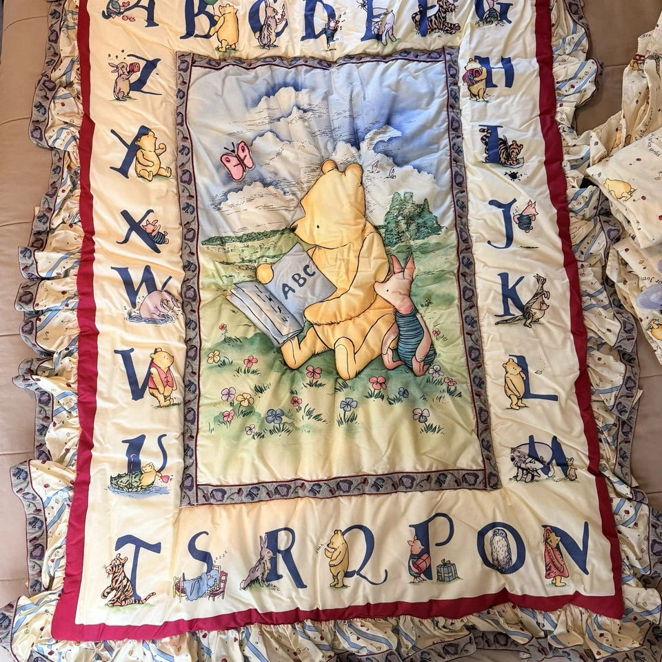 Nueva ropa de cama vintage roja para bebé Calliope Pooh - con móvil en funcionamiento - 2 sábanas Foto 3 de 4